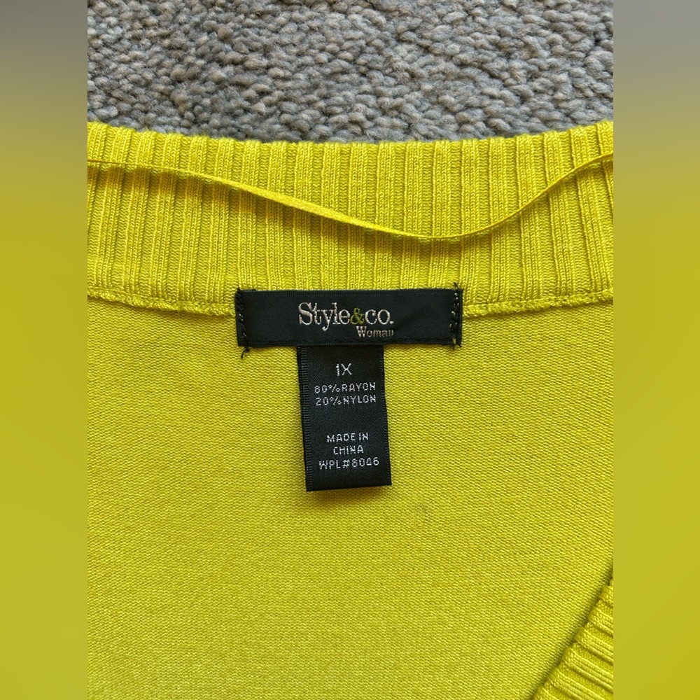 NWT Style & Co Lightweight Top - size 1x - Picture 3 of 5